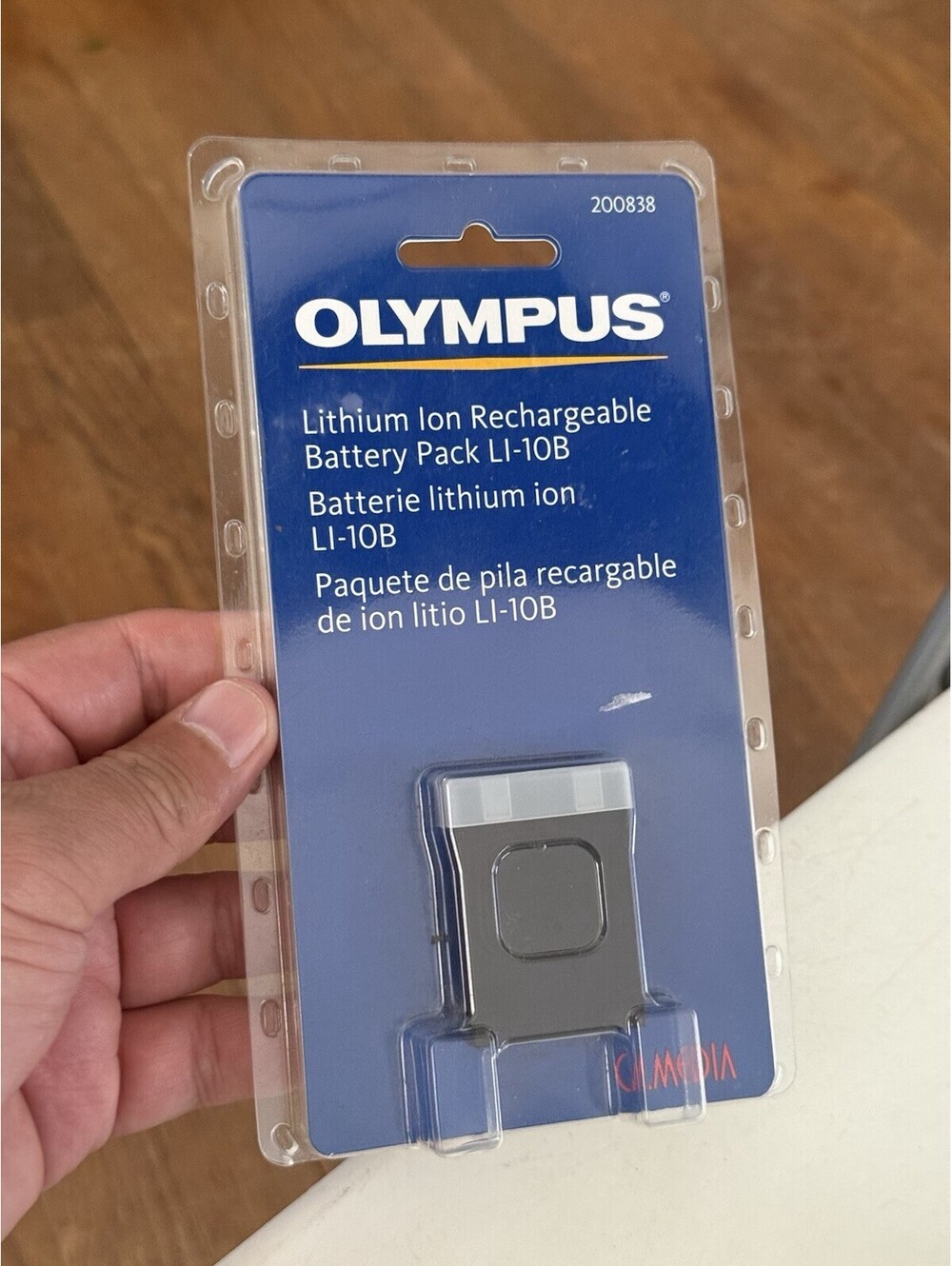 NEW Olympus  LI-10B lithium ion battery